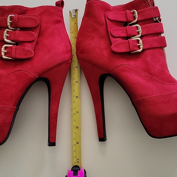 NWOT- ZIGI SOHO SINCERE PLATFORM STILETTO - Picture 12 of 12